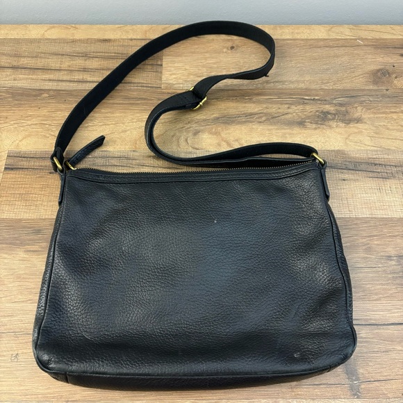 Fossil Elise Crossbody Bag Black Pebbled Leather Slim 3 Zipper Adjustable - Picture 2 of 13